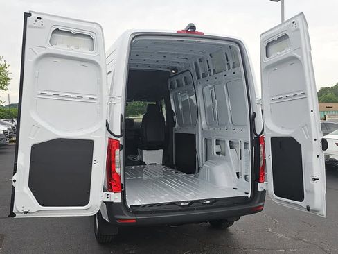 New 2026 Mercedes-Benz Sprinter 2500 image 6