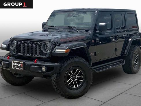 Used 2025 Jeep Wrangler Unlimited Rubicon AWD/4WD image 1