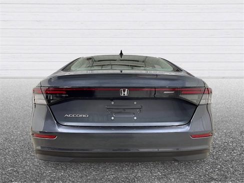 New 2025 Honda Accord SE image 4