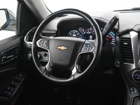 Used 2019 Chevrolet Suburban Premier AWD/4WD image 14