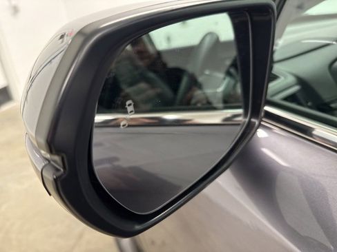 Used 2022 Honda CR-V Touring image 14