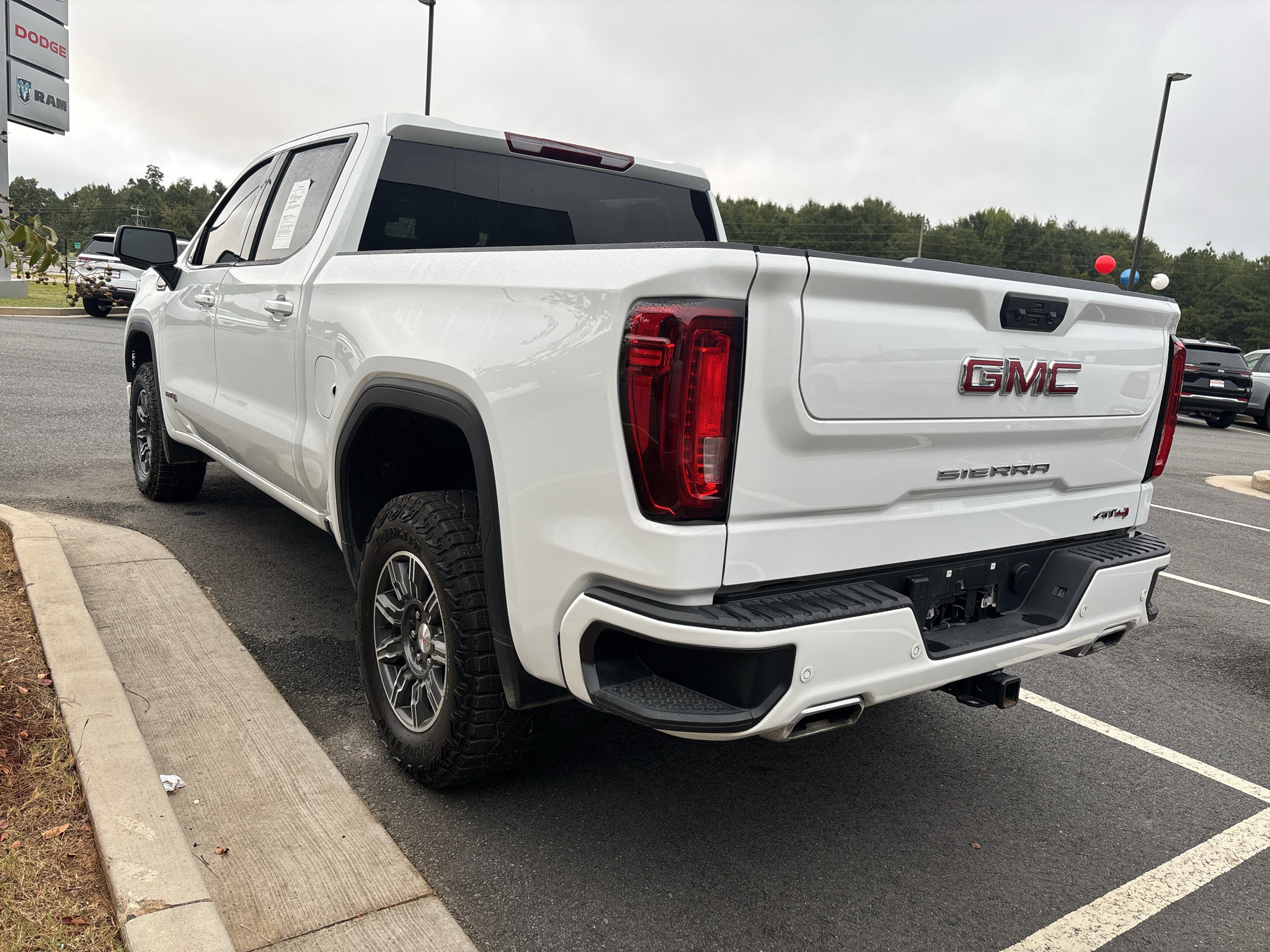 Used 2025 GMC Sierra 1500 AT4 AWD/4WD image 7