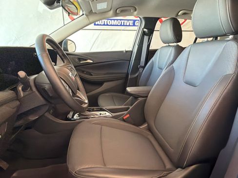 Used 2025 Buick Encore GX Preferred w/ Comfort Package FWD image 15