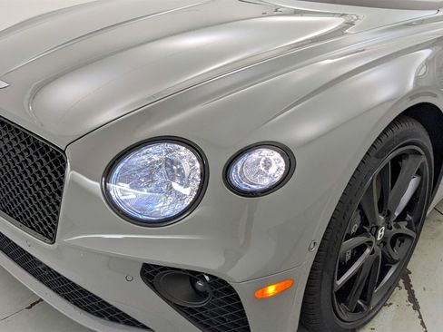 Used 2024 Bentley Continental GT V8 image 26