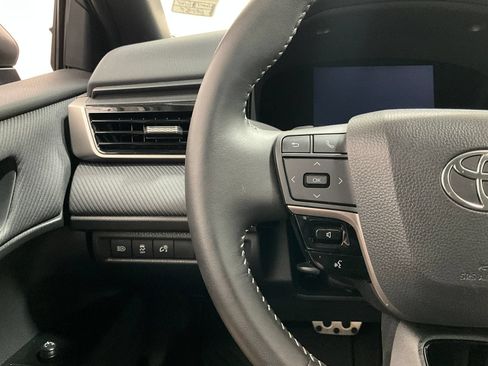 Used 2026 Toyota Camry SE FWD image 18