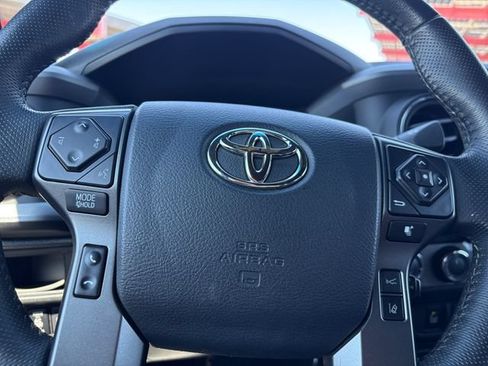 Certified 2019 Toyota Tacoma TRD Off-Road w/ Technology Package AWD/4WD image 26