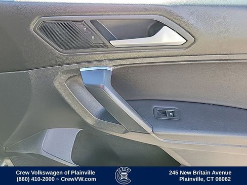 Used 2019 Volkswagen Tiguan SE AWD/4WD image 42