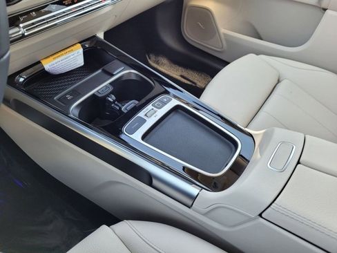 Certified 2026 Mercedes-Benz GLB 250 4MATIC image 23