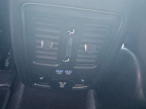 Used 2018 Dodge Durango Citadel w/ Technology Group image 18