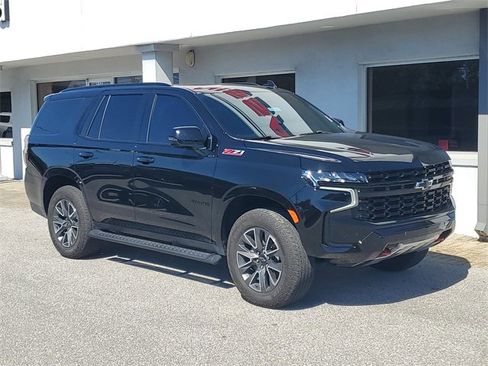 Used 2024 Chevrolet Tahoe Z71 w/ Luxury Package image 38