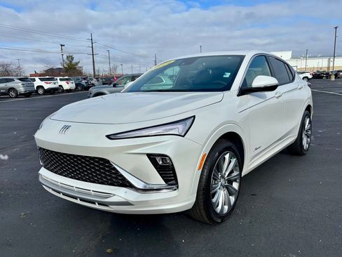 Used 2024 Buick Envista Avenir image 3