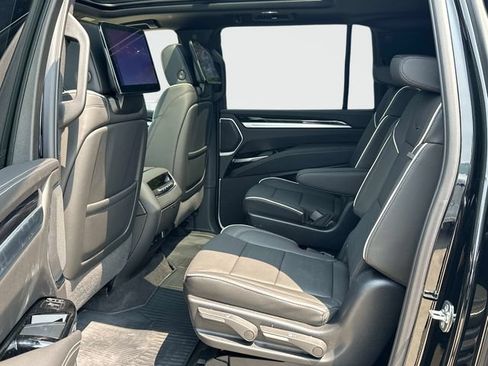 New 2026 Cadillac Escalade ESV Sport w/ Touring Package AWD/4WD image 11