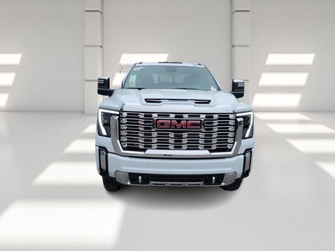 New 2026 GMC Sierra 3500 Denali w/ Denali Reserve Package image 2