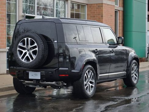 Used 2026 Land Rover Defender 110 X-Dynamic SE AWD/4WD image 6