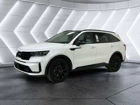 Used 2023 Kia Sorento SX FWD image 3