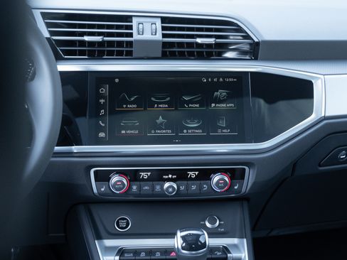 New 2025 Audi Q3 2.0T Premium image 12