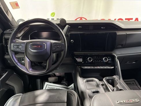 Used 2025 GMC Sierra 2500 AT4X AWD/4WD image 20