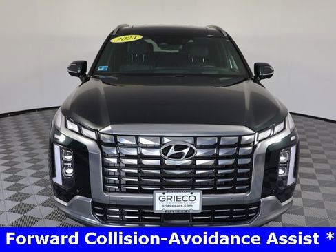 Used 2024 Hyundai Palisade Calligraphy image 3