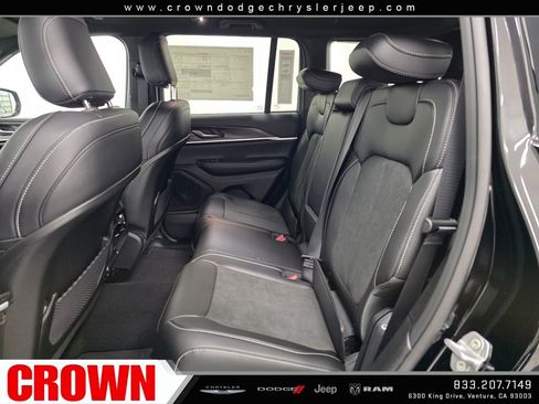 New 2026 Jeep Grand Cherokee Altitude RWD image 11