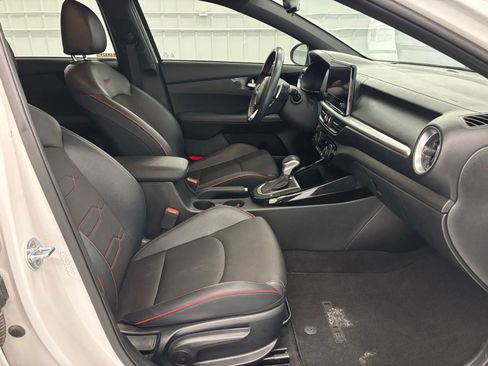 Used 2022 Kia Forte GT image 31