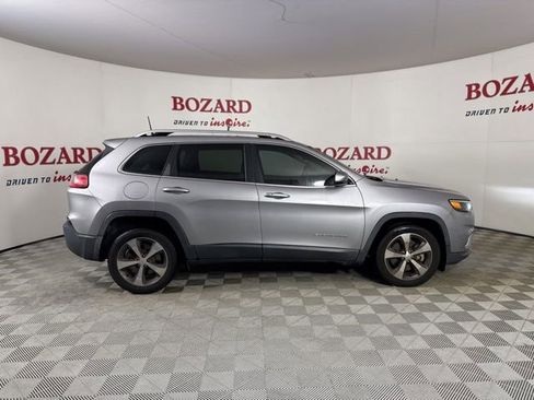Used 2019 Jeep Cherokee Limited w/ Technology Group image 9