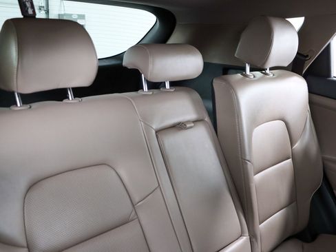 Used 2021 Hyundai Tucson Limited image 28