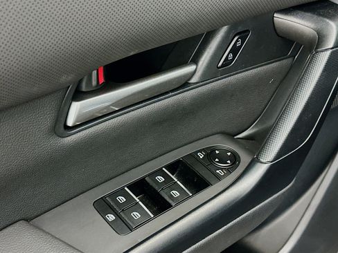 Used 2025 MAZDA CX-50 AWD 2.5 S w/ Premium Package image 15