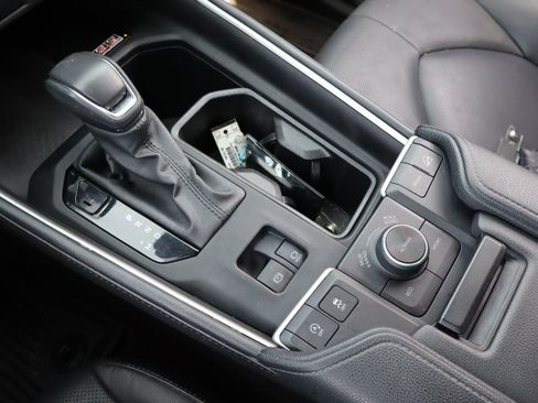 Used 2024 Toyota Grand Highlander AWD image 30