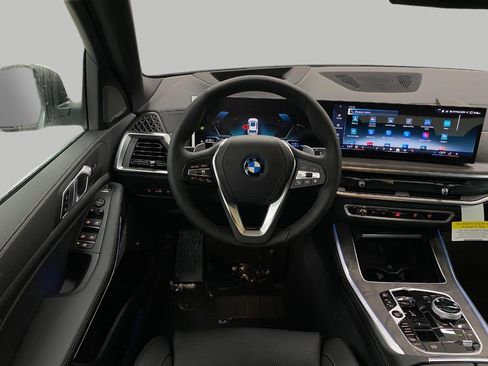 New 2026 BMW X5 xDrive50e w/ Executive Package AWD/4WD image 15