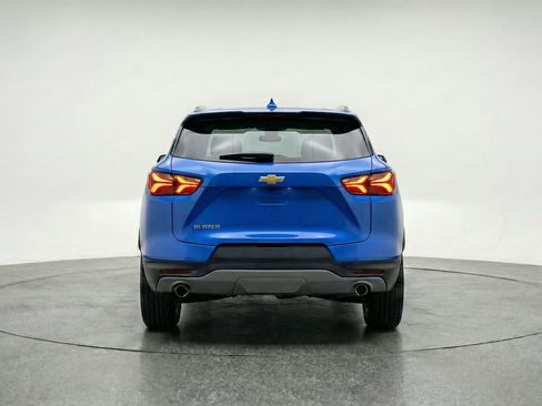 Used 2025 Chevrolet Blazer LT FWD image 7