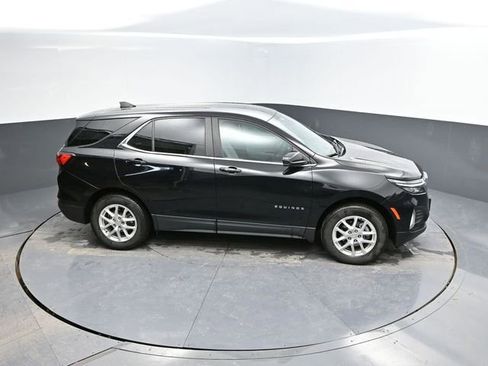 Used 2023 Chevrolet Equinox LT image 40