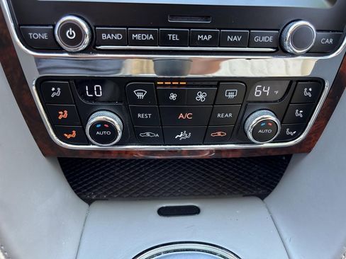 Used 2014 Bentley Flying Spur W12 image 29