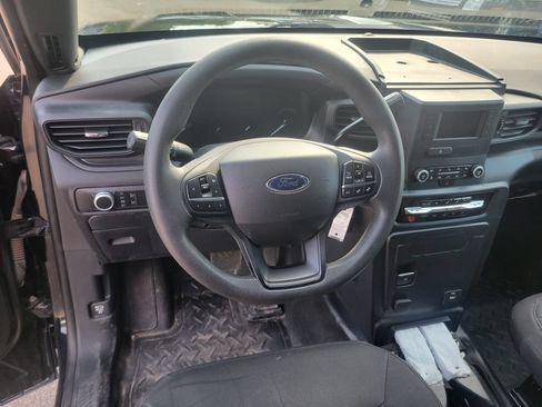 Used 2022 Ford Explorer 4WD Police Interceptor image 2