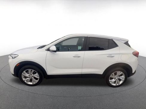 Used 2025 Buick Encore GX Preferred image 9