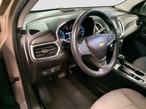 Used 2018 Chevrolet Equinox LT image 9