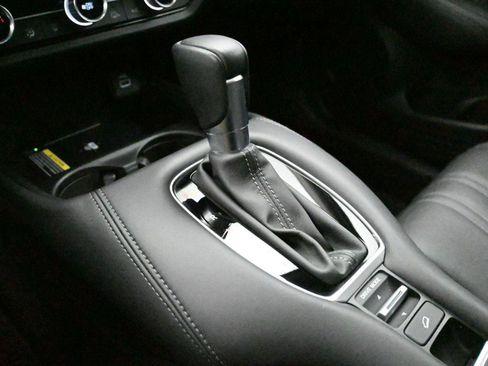 Used 2024 Honda HR-V EX-L image 5