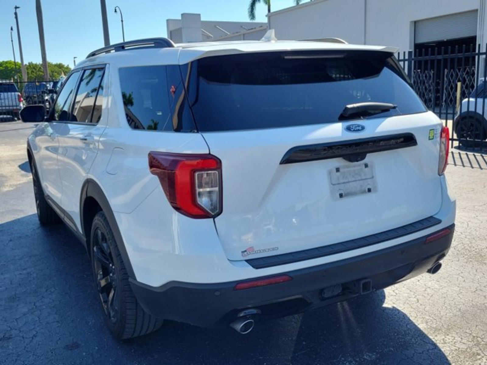 Used 2022 Ford Explorer ST-Line w/ Class IV Trailer Tow Package RWD image 6