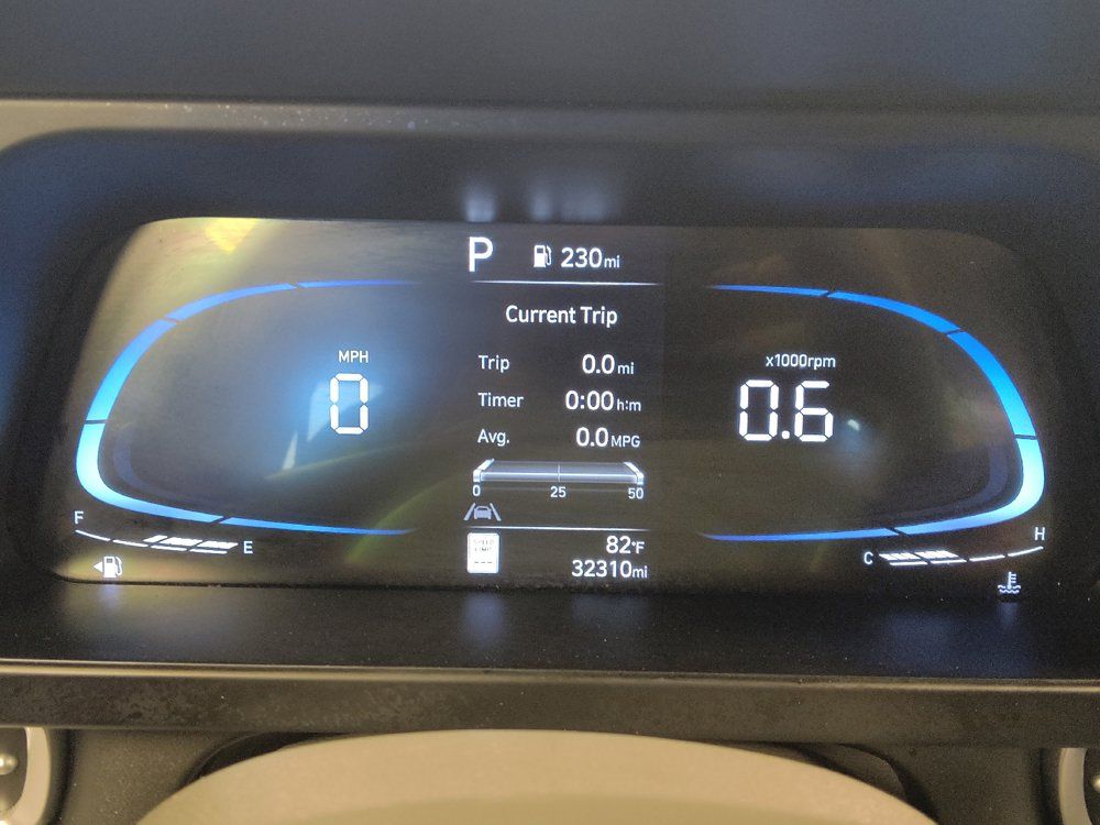 Used 2025 Hyundai Elantra Sport FWD image 23