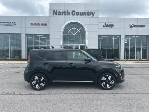 Used 2025 Kia Soul GT-Line FWD image 1