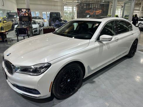 Used 2017 BMW 750i xDrive AWD/4WD image 65