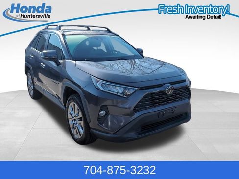Used 2019 Toyota RAV4 XLE Premium image 1