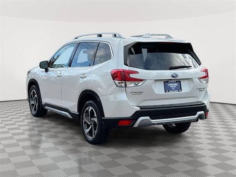 Used 2022 Subaru Forester Touring image 7