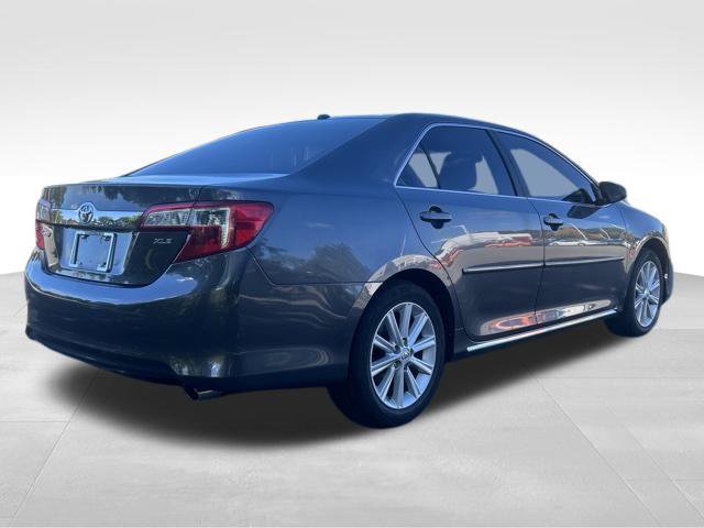 Used 2012 Toyota Camry XLE w/ Leather Pkg FWD image 13