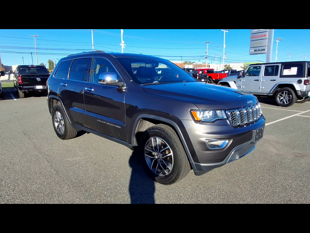 Used 2020 Jeep Grand Cherokee Limited AWD/4WD image 2