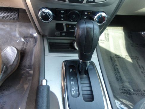 Used 2012 Ford Fusion SE FWD image 23