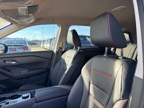 New 2026 Nissan Rogue Rock Creek image 9