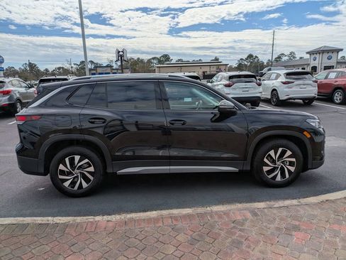 New 2026 Volkswagen Tiguan S FWD image 4