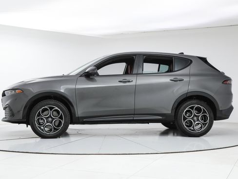 New 2026 Alfa Romeo Tonale Sprint w/ Red Premium Package AWD/4WD image 2