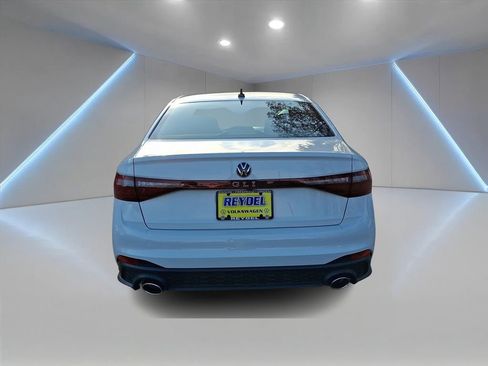 Certified 2025 Volkswagen Jetta GLI Autobahn image 5