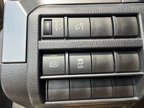 Used 2024 Toyota Tacoma TRD Sport AWD/4WD image 18